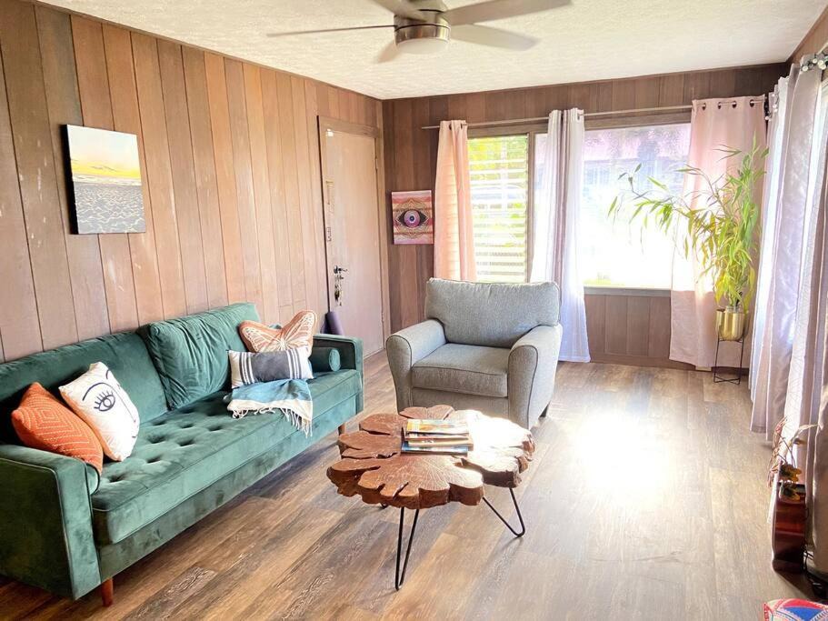 Photo of Livingroom in Hilo
