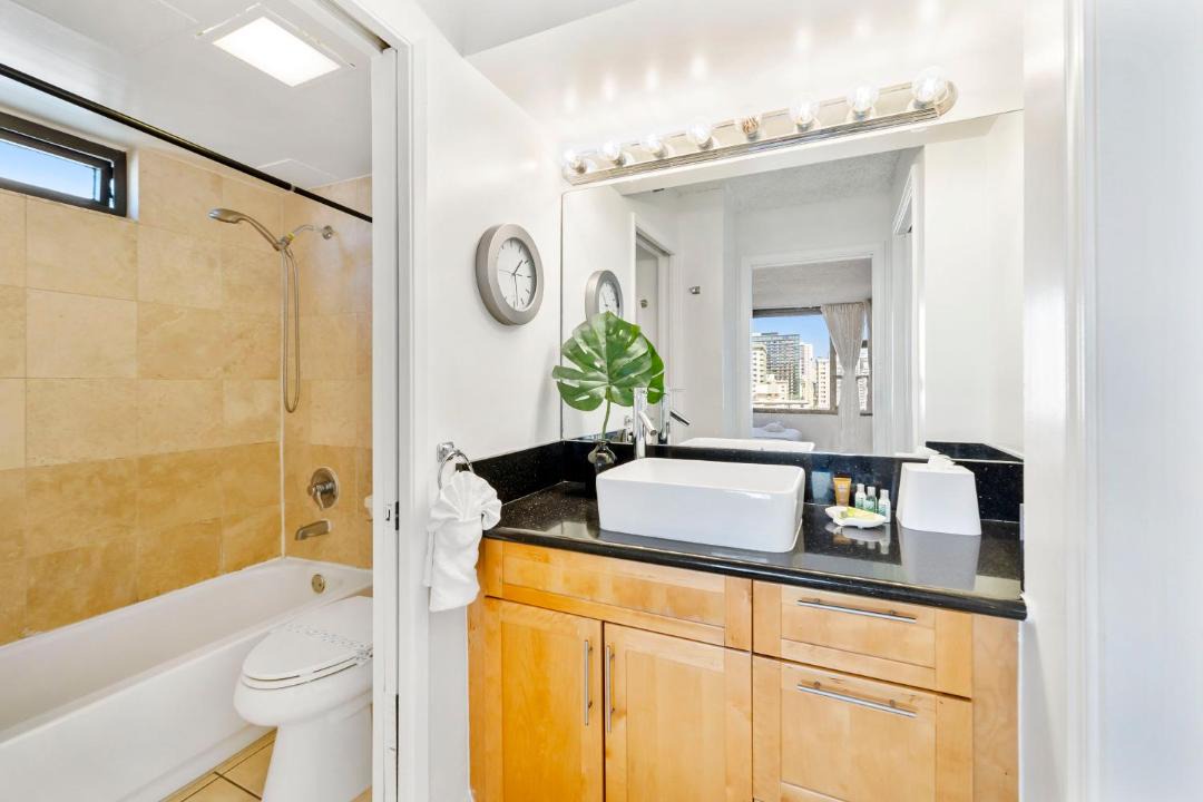 Photo of Bathroom in Waikiki