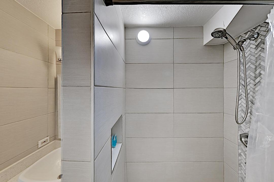 Photo of Bathroom in McCully - Moiliili