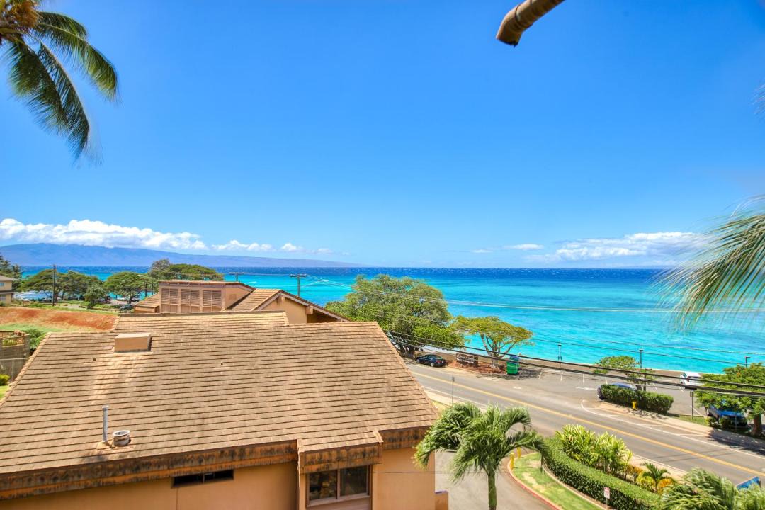 Photo of Others in Kahana