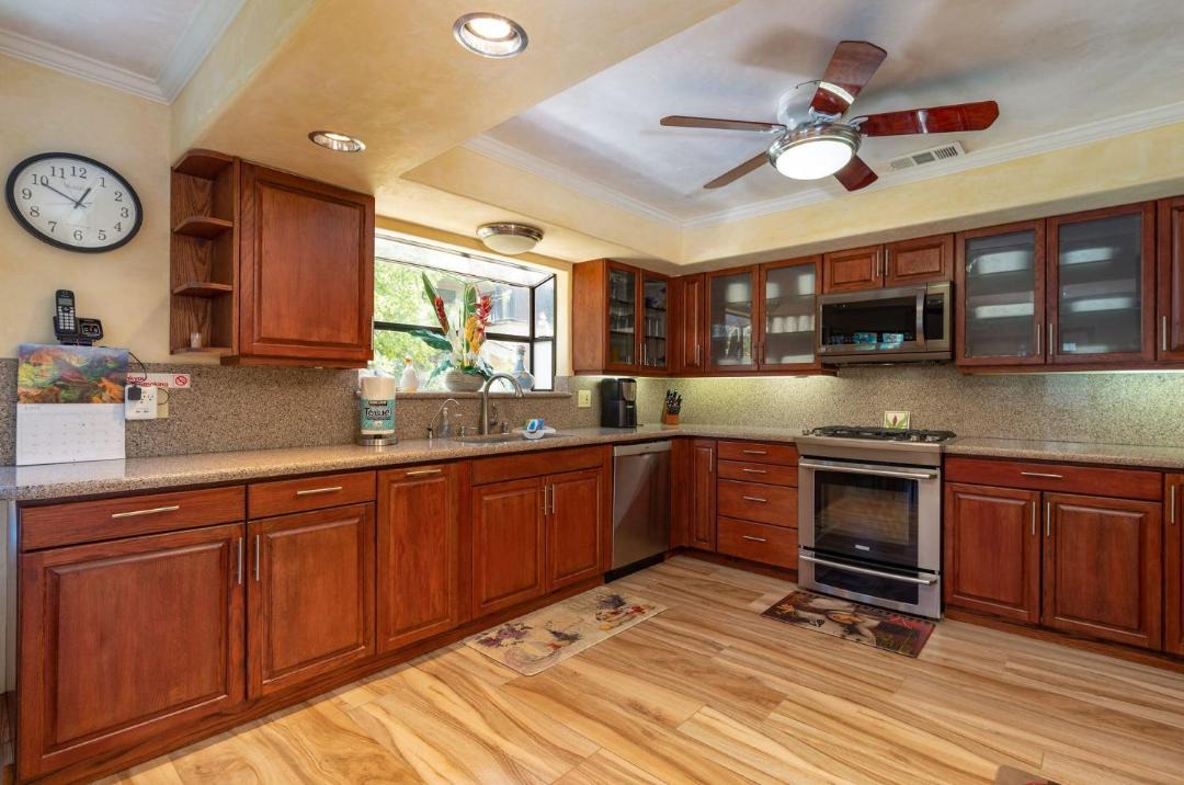 Photo of Kitchen in Historic Lahaina Front Street