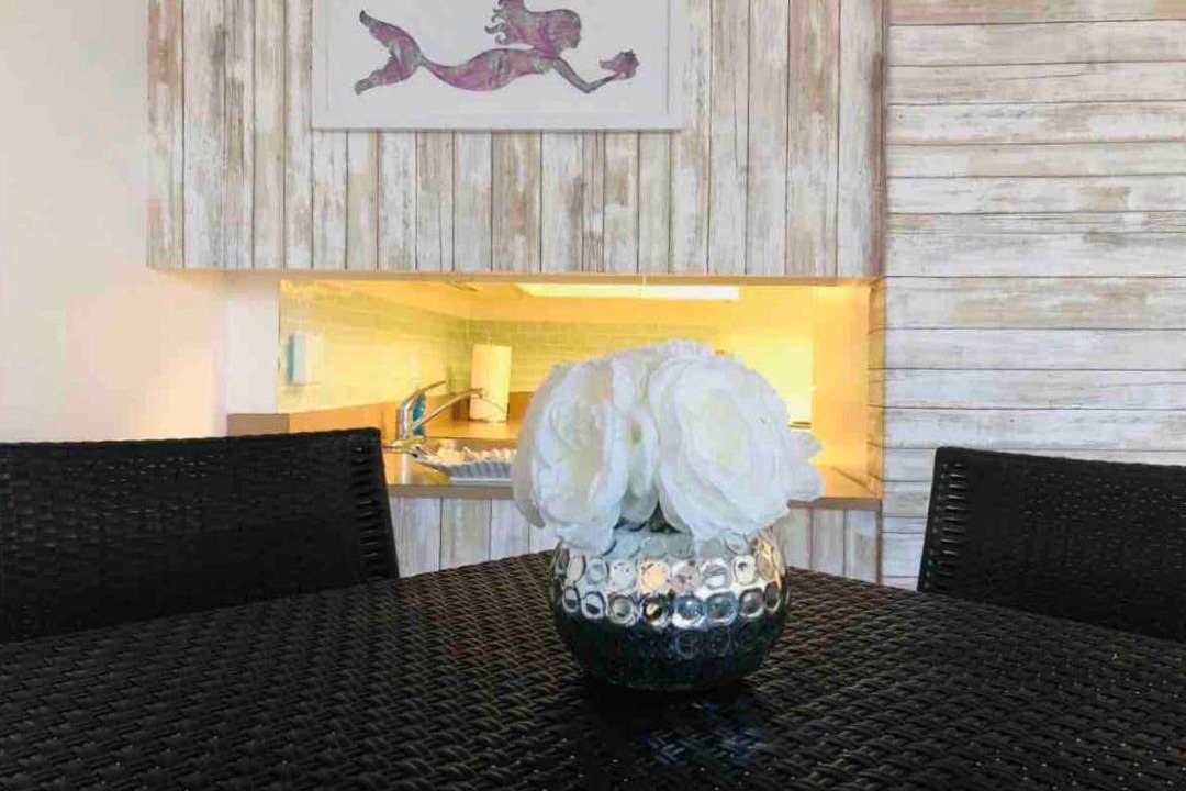 Photo of Livingroom in Waikiki