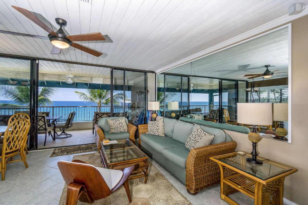 Photo of Livingroom in Historic Kailua Village