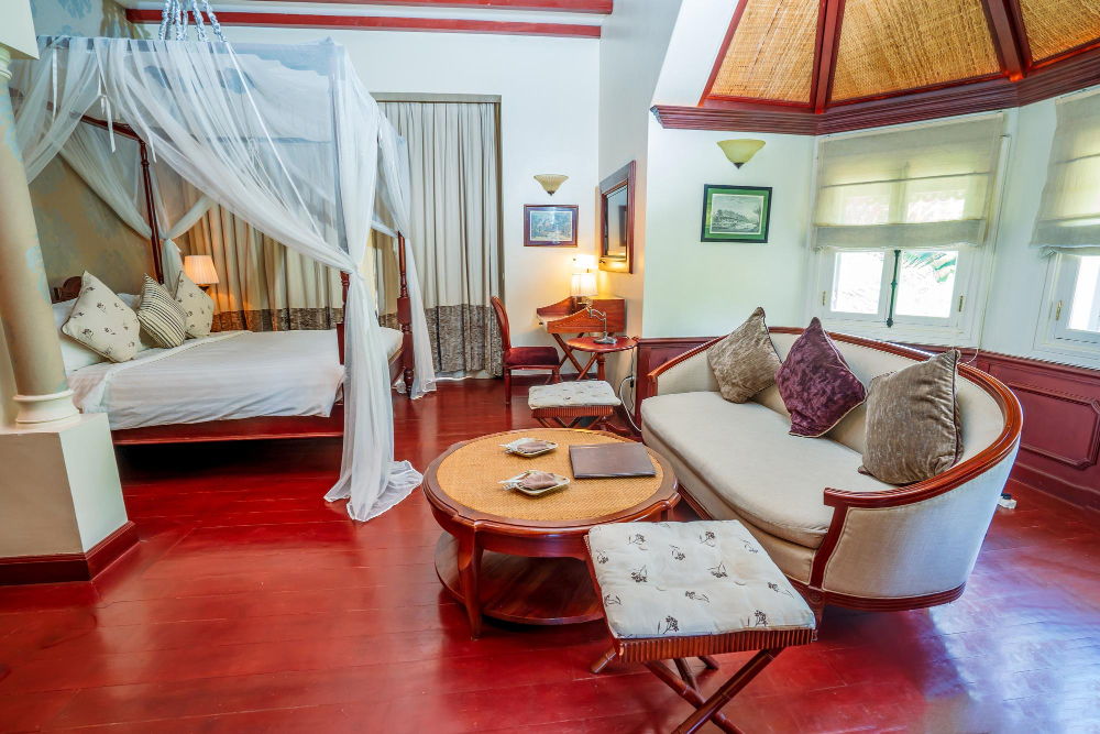 Suite, Multiple Beds, Garden View (2 Baths)