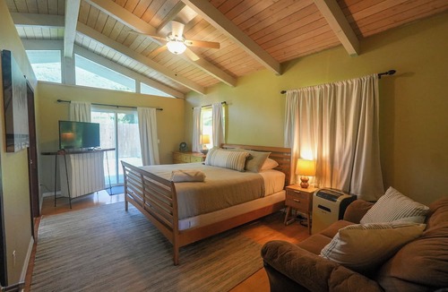 Waialee House | Secluded Pool House with Ocean Views on North Shore