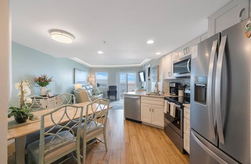 Belle Vista Condo | Luxury Gulf Front Condo on St. Pete Beach Spectacular Sunsets & Views