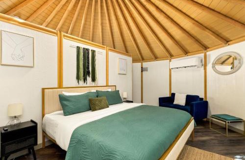 Canyon Lake House | Luna Luxury Yurt-Cabin - Canyon Lake - Hot Tub