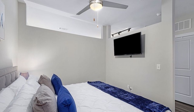 Piece of NoDa⭐️FreeParking⭐️KingBed⭐️SmartTVs⭐️1GBWifi