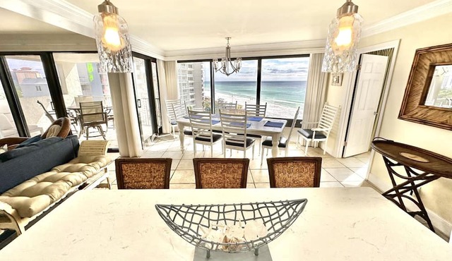 Incredible views! Lovely 3-bedroom condo 4086 BS1