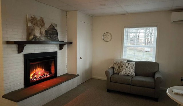 Sunset Suite - 2 min. from Kitchen Kettle Village!